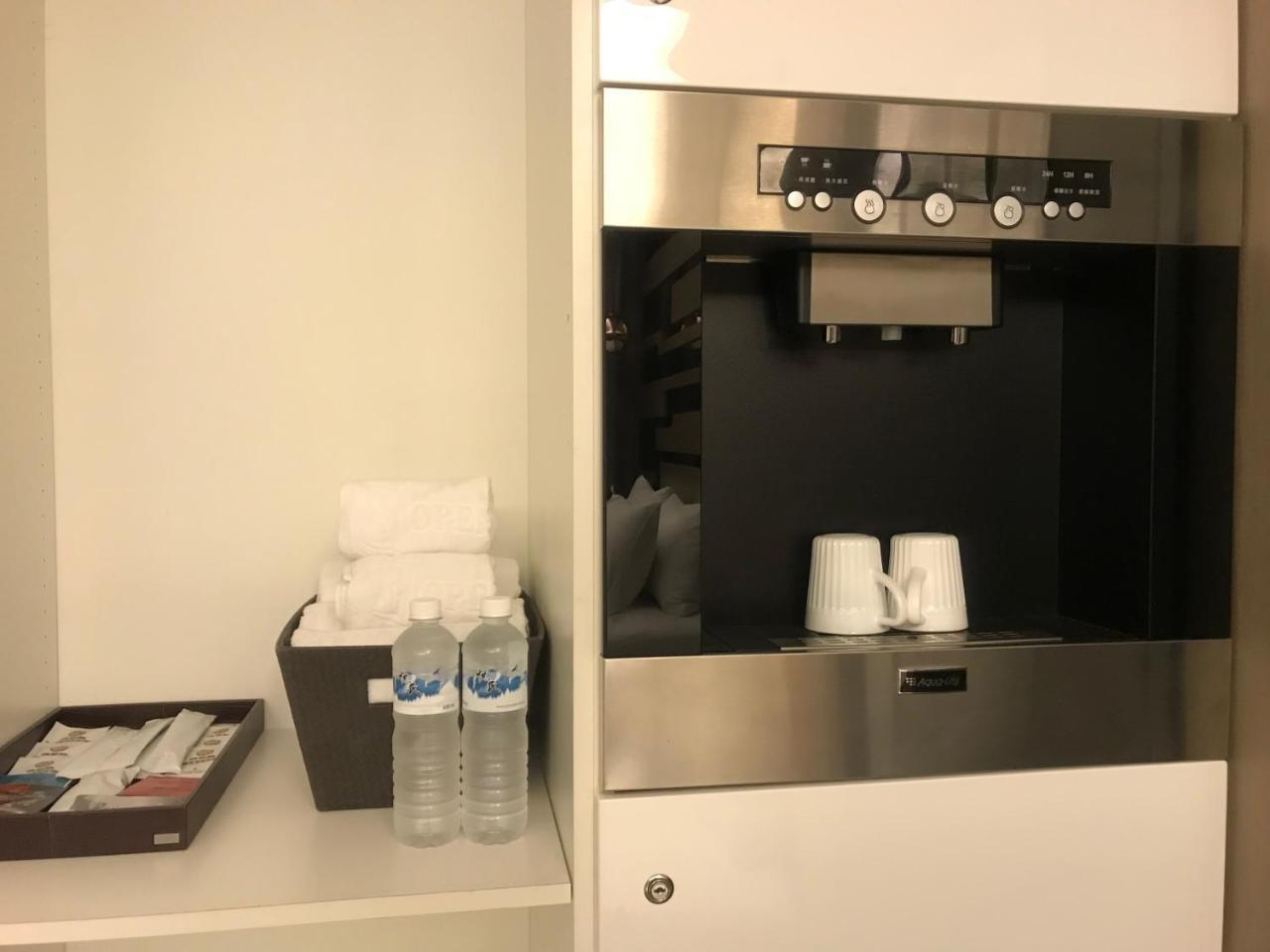Open Room Hotel Тамсуи Экстерьер фото